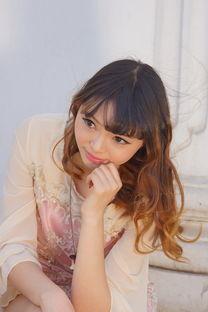 清纯女生拍照表情包,捕捉校园清新瞬间