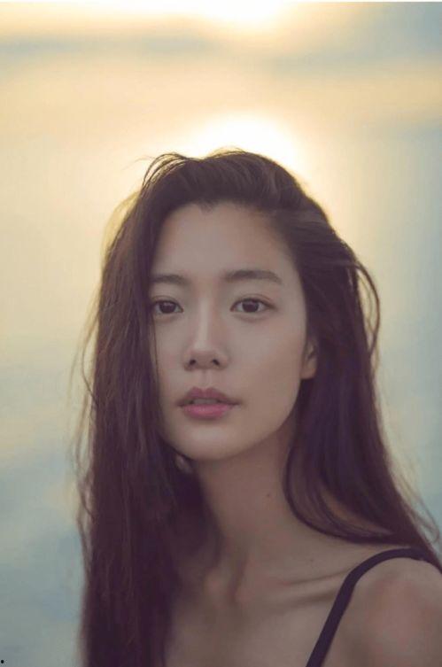 李成敏的个人资料,多才多艺的影视新星，从演员到模特的华丽转身