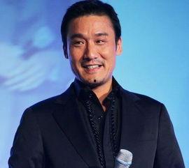 梁家辉生活照,镜头之外的生活瞬间